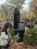 2024-Aufraeumen-Friedhof-2