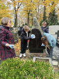 2024-Aufraeumen-Friedhof-3