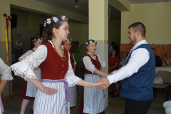 05-Auftritt-von-Saga-der-Hahn-im-Korb